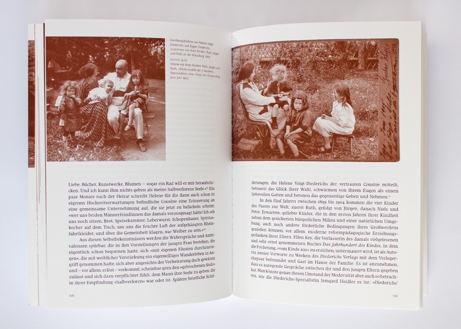 Spielräume. Kindheit zwischen Norm und Reform · Kupfer als Sonderfarbe